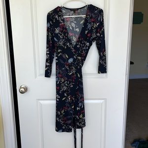 Banana Republic Factory 3/4 sleeve wrap dress size small